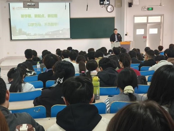 筑牢安全防线，护航成长新程——...