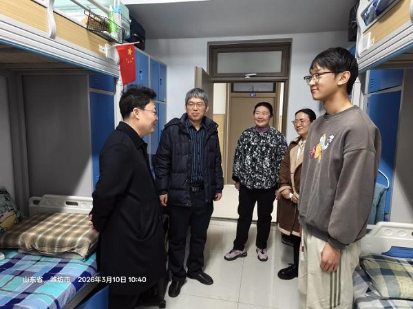 康复医学院开展学生走访工作